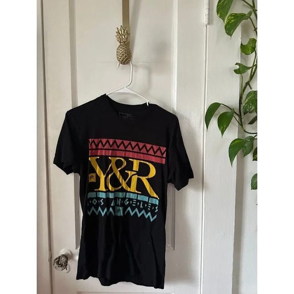Young & Reckless Men’s size small t-shirt - Picture 1 of 6
